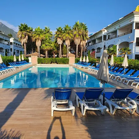 T2 Les Pieds Dans L Eau Avec Piscine Apartment